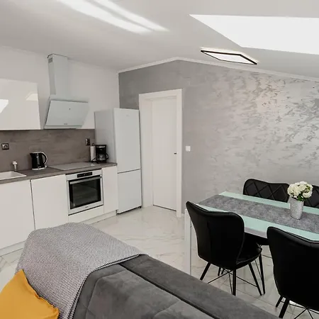 Apartament Marta *